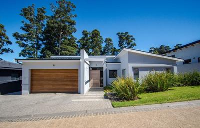 House For Sale in Parel Valley, Somerset West